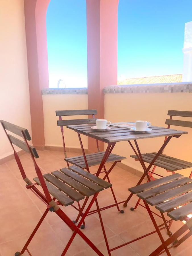 Apartamento La Playa เนร์คา ภายนอก รูปภาพ